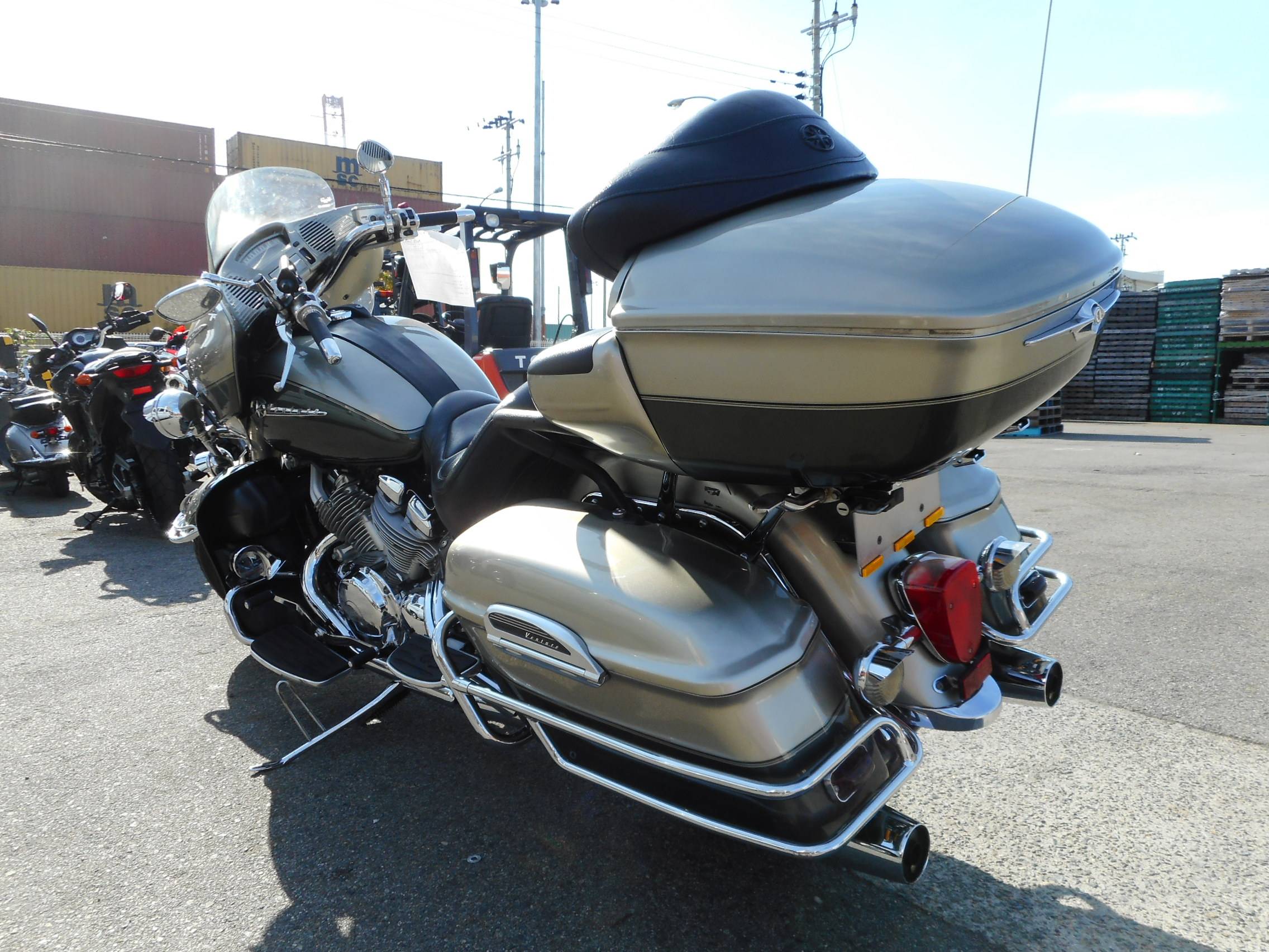 Ямаха роял стар 1300 вентура (yamaha royal star 1300)