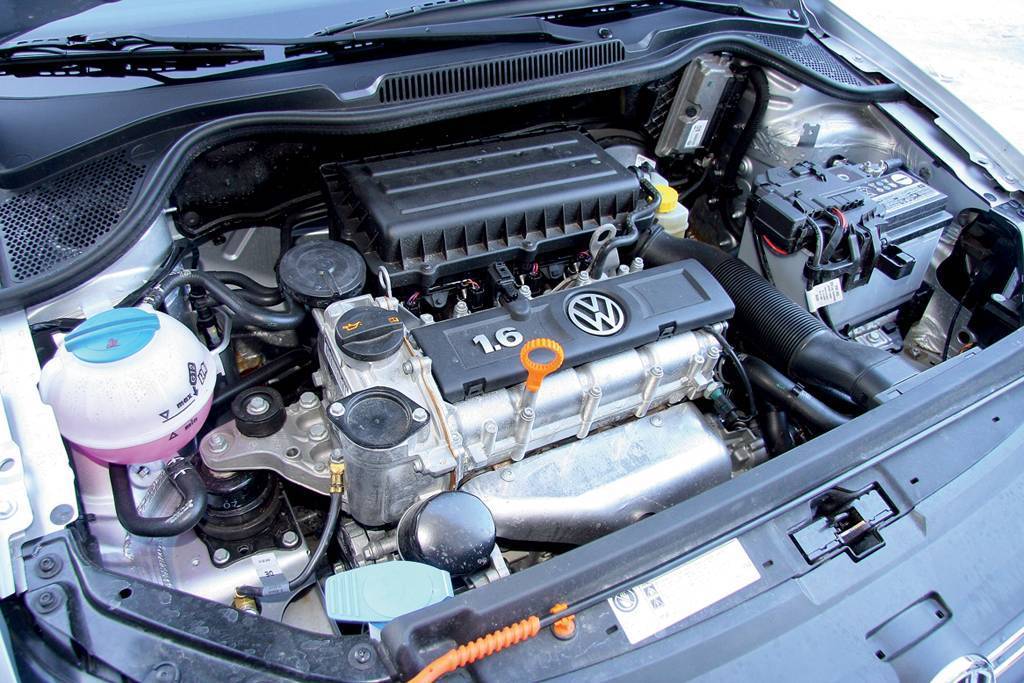 Volkswagen polo мотор. Мотор поло седан 1.6. Мотор поло седан 1.6 105 л.с. Фольксваген поло ДВС 1.6. Поло седан 2012 двигатель 1.6.