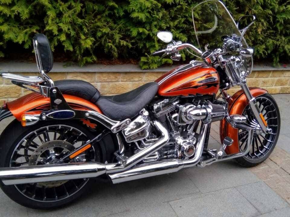 Harley Davidson FXSB Breakout