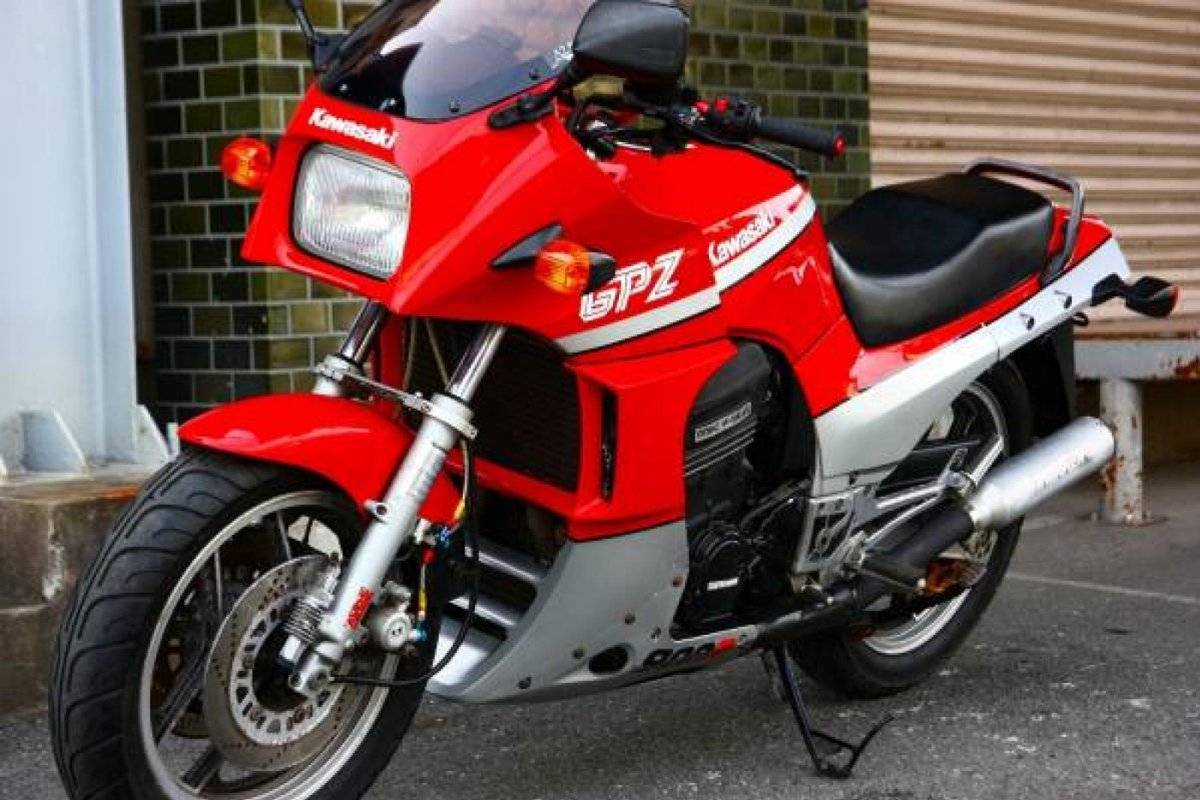 Kawasaki gpz900r (zx900a, ninja 900): review, history, specs
