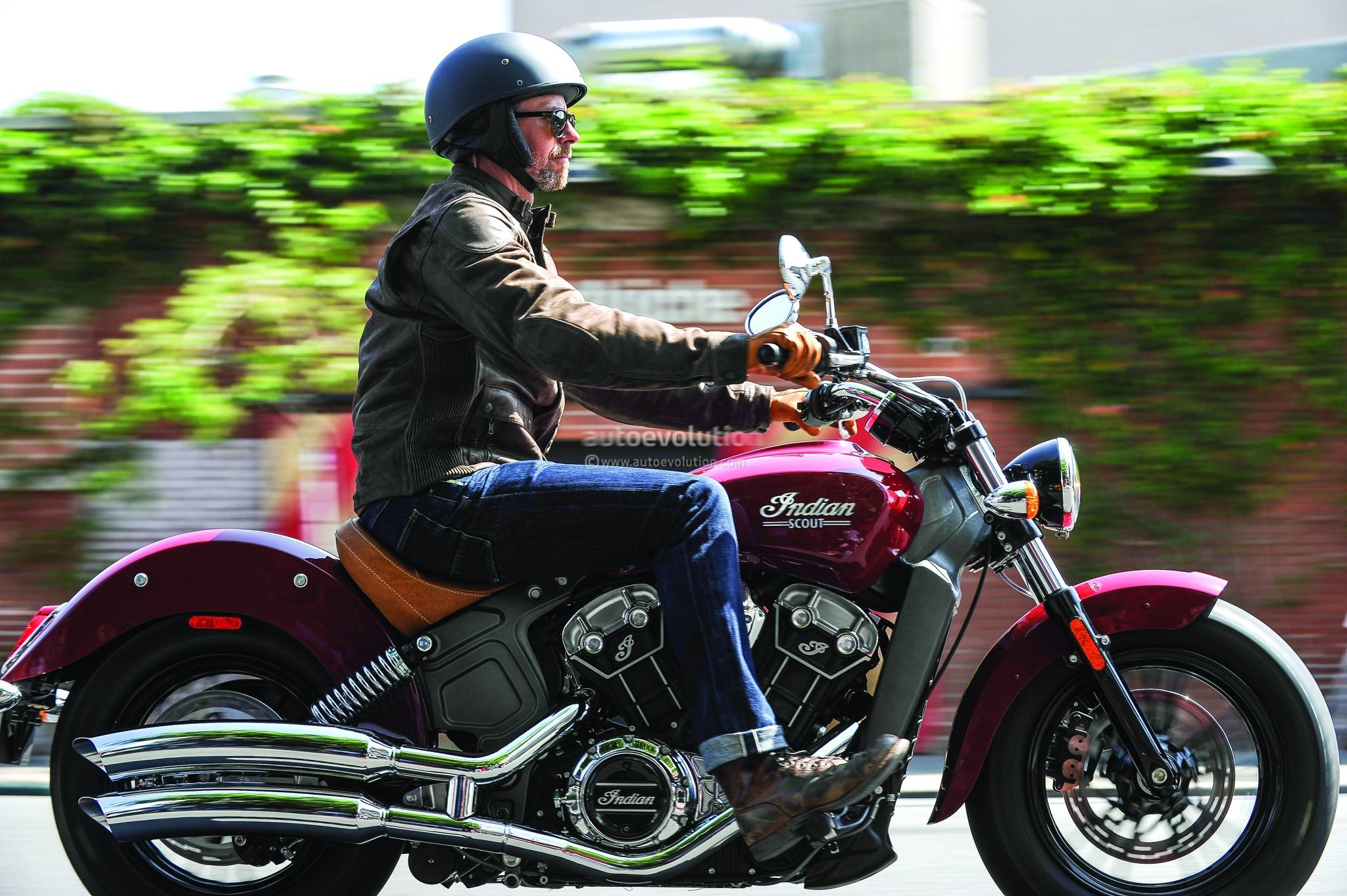 Indian Scout с пилотом