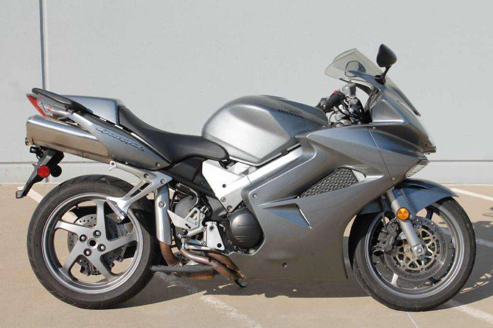 Honda vfr 800 - обзор, технические характеристики | mymot - каталог мотоциклов и все объявления об их продаже в одном месте