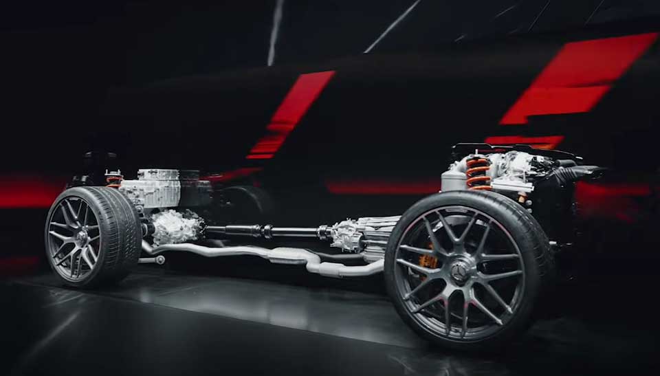 Mercedes-AMG E Performance — на грани с Формулой 1