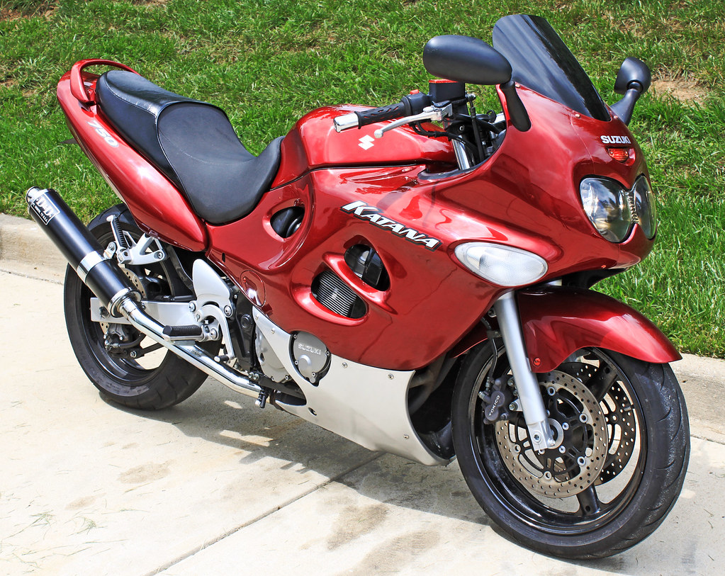 Suzuki gsx750f Katana