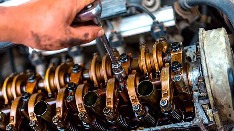 Когда возникает необходимость делать капитальный ремонт мотора: признаки и причины капремонта