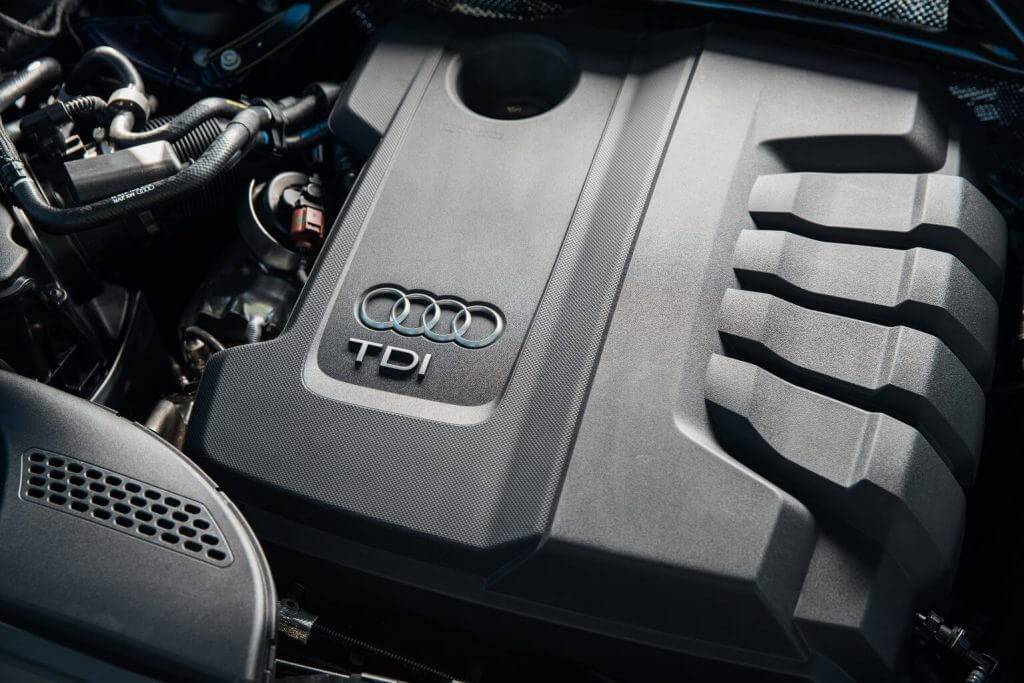 Audi q5 второго поколения в россии: обзор, характеристики, комплектации и цены, двигатели tfsi, отзывы