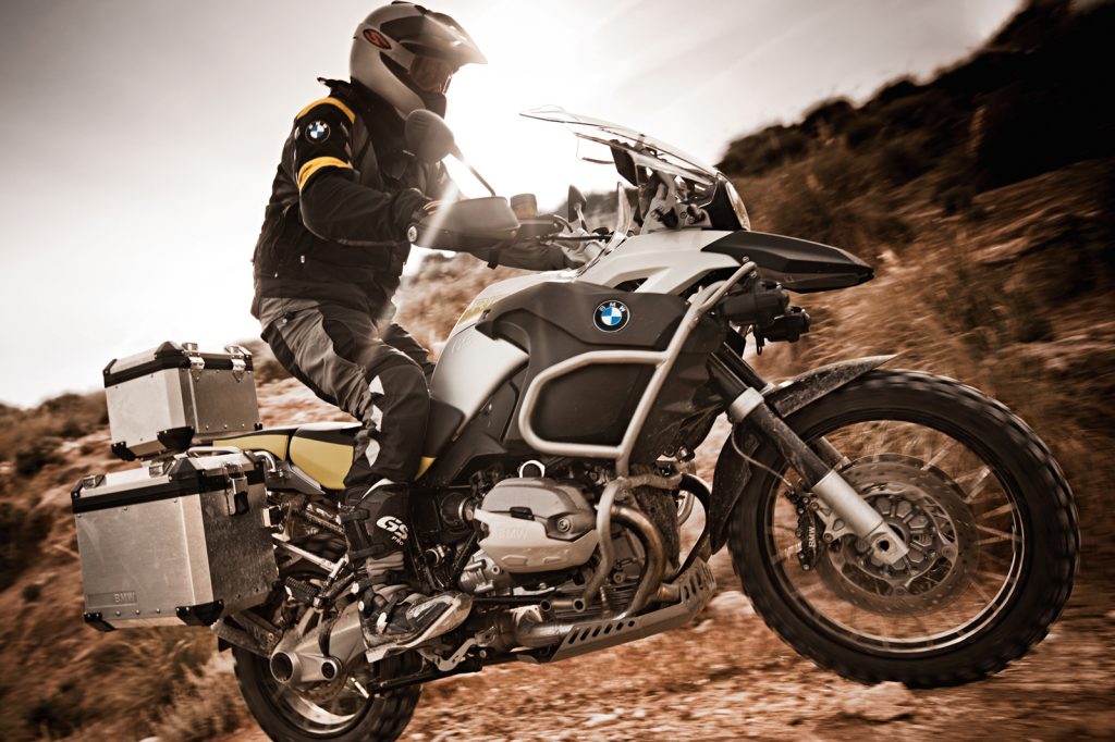 Мотоцикл bmw r1200gs adventure 2015: изучаем основательно