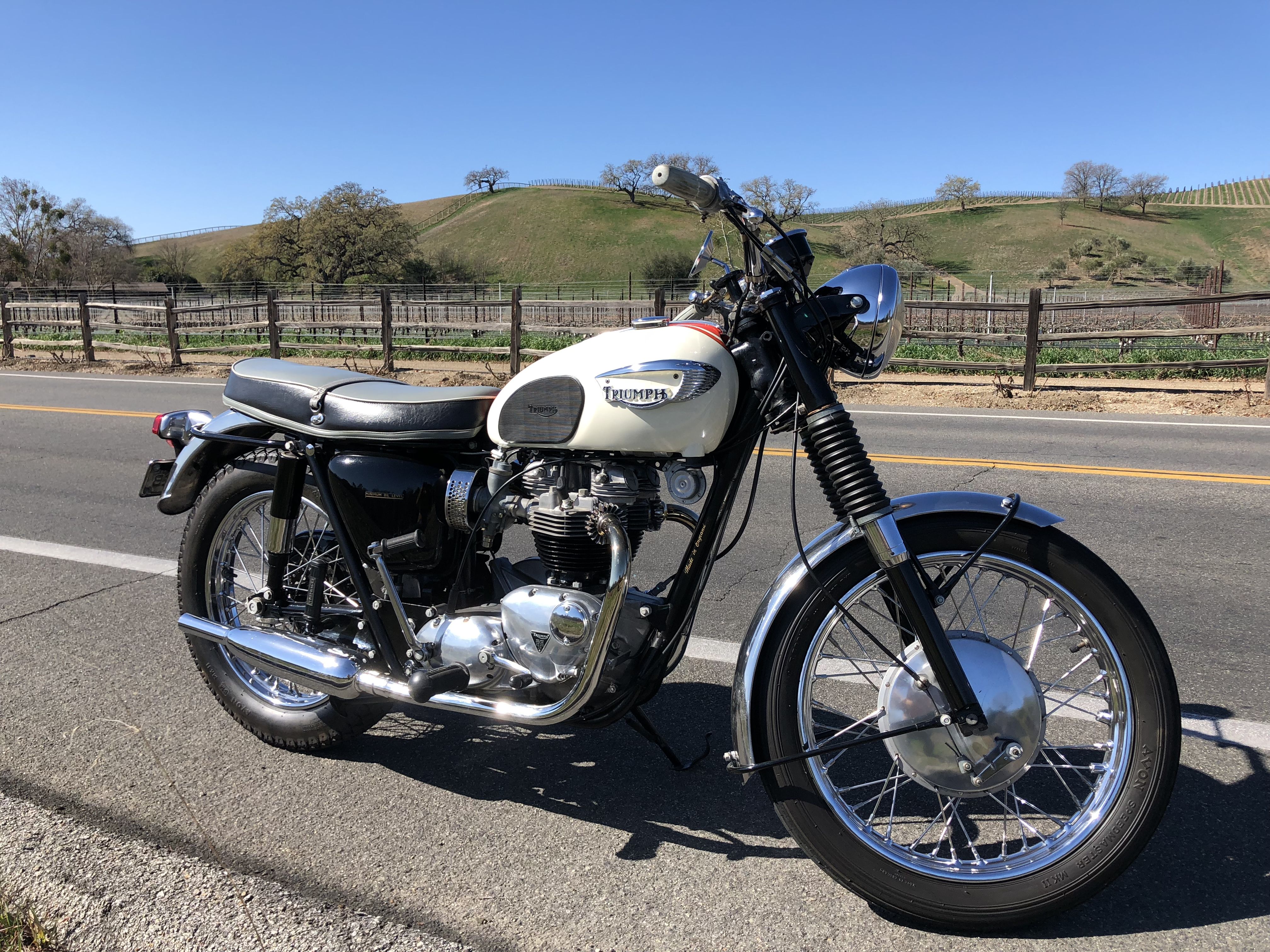 Тест классических мотоциклов triumph