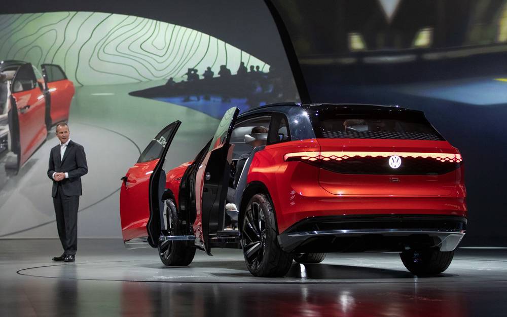 Volkswagen id.4 —  электрический внедорожник с дальностью хода 520 километров