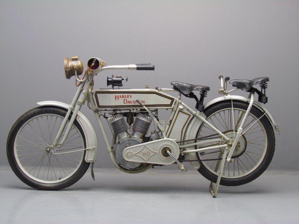 Первый мотоцикл харлей дэвидсон фото