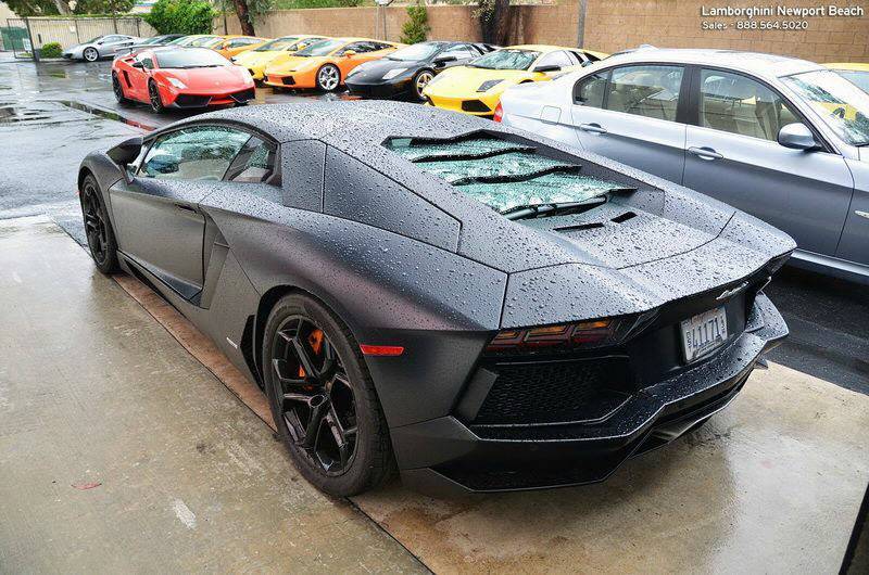 Lamborghini aventador: собрано 5000 суперкаров за 55 месяцев