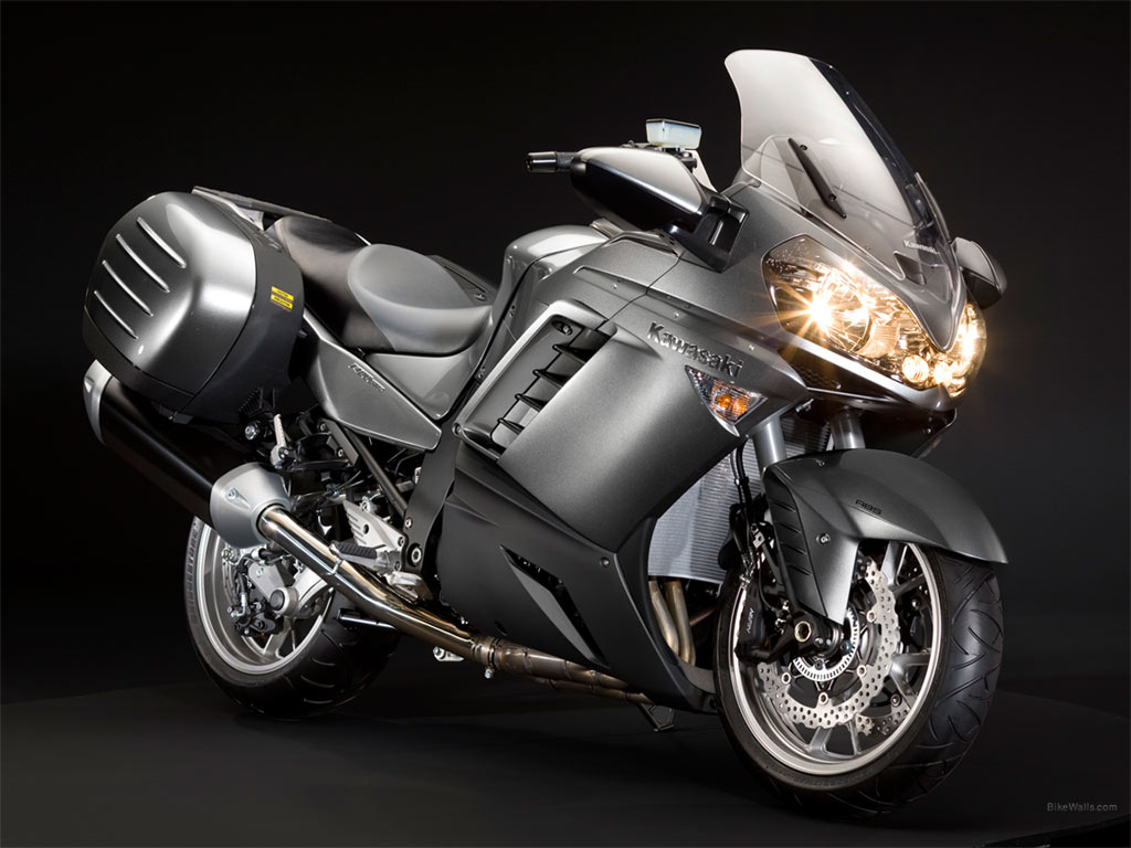 Обзор мотоцикла kawasaki gtr 1000 - хороший середнячок в своей нише | ⚡chtocar