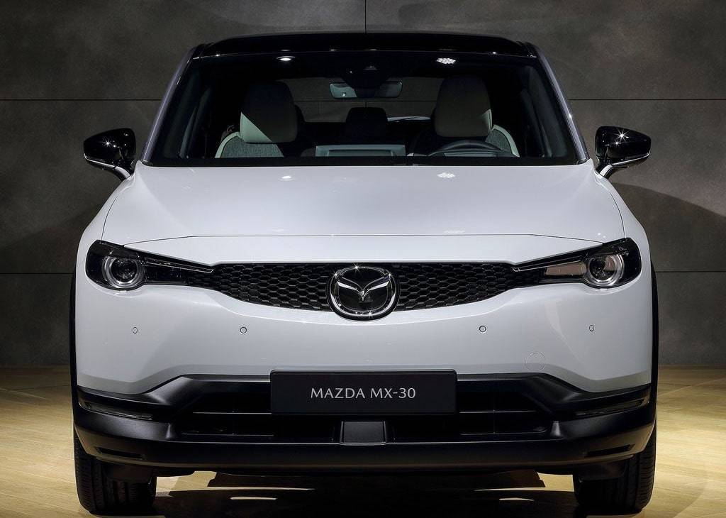 Mazda представила электрический кроссовер mx-30