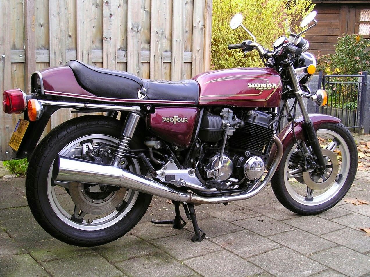 Honda cb 750 (seven fifty, nighthawk): review, history, specs - bikeswiki.com, japanese motorcycle encyclopedia