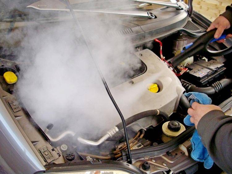 Зачем мыть двигатель автомобиля: рассматриваем процедуру со всех сторон