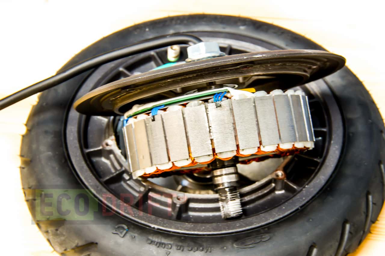Как снять колёса с электросамоката, как их разобрать и как избежать прокола пневматического колеса?