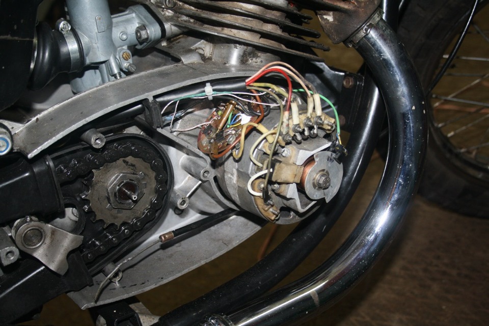 Мотоцикл ява 6 вольт. замена 6 вольтового генератора явы на 12 вольтовый от ижа.