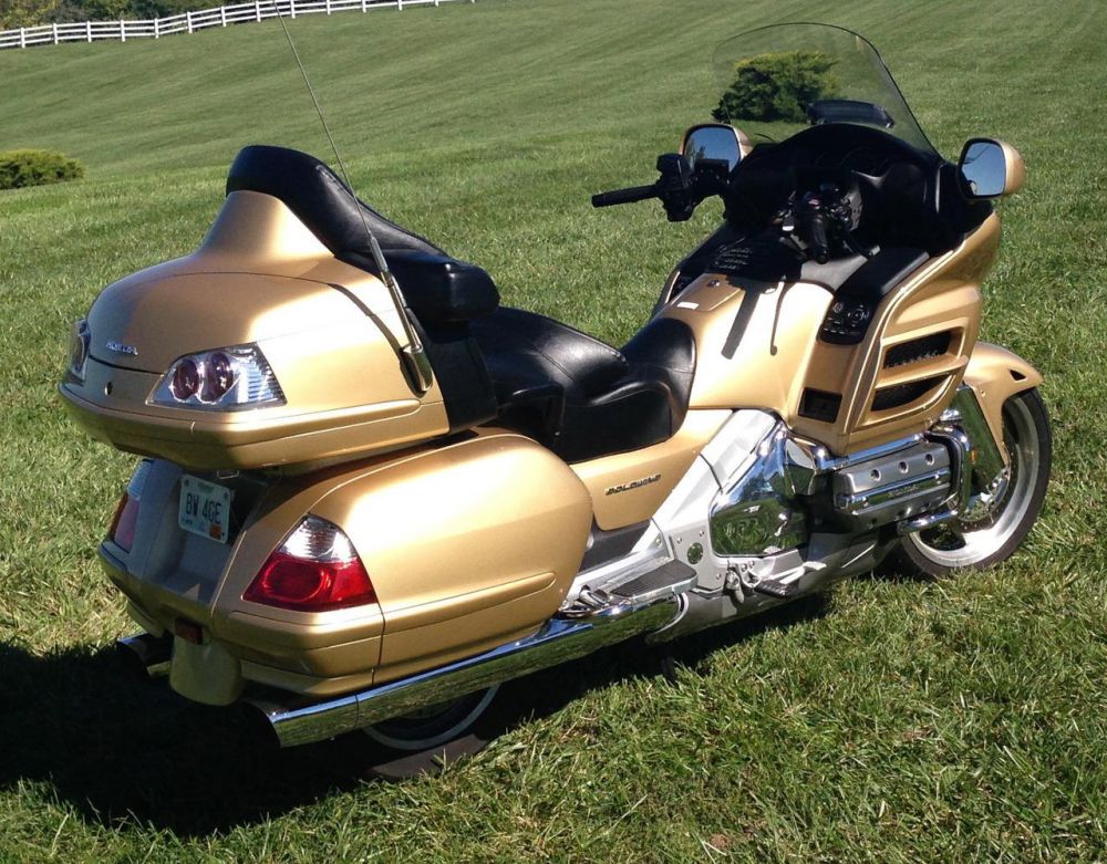 Мотоцикл honda gl 1800 gold wing abs 2017 - изучаем по порядку