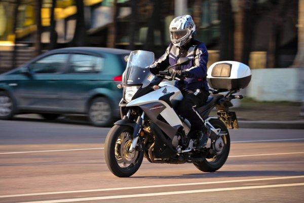 Обзор мотоцикла honda vfr800x crossrunner — bikeswiki - энциклопедия японских мотоциклов