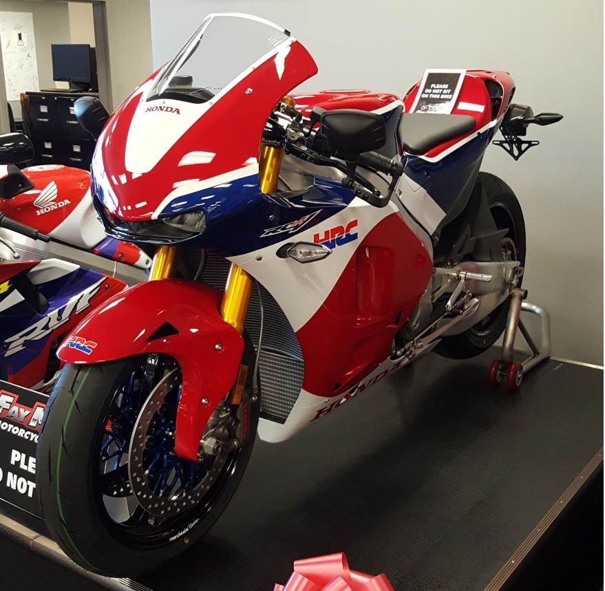 Aprilia1000 rsv4 fw - gp 2017