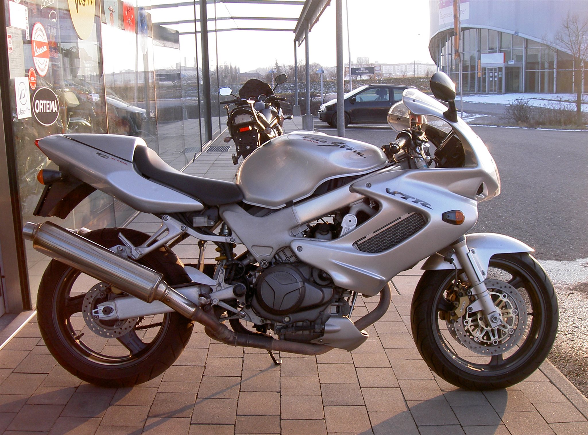 Мотоцикл honda vtr 1000: обзор, технические характеристики, отзывы. мотоциклы "хонда"
