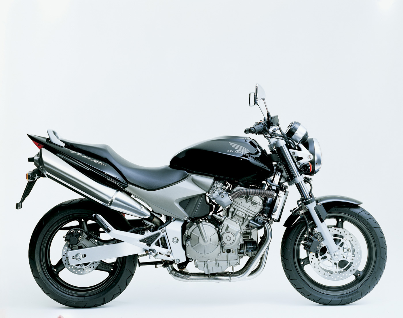 Мотоцикл honda cb 900 f hornet: обзор, технические характеристики