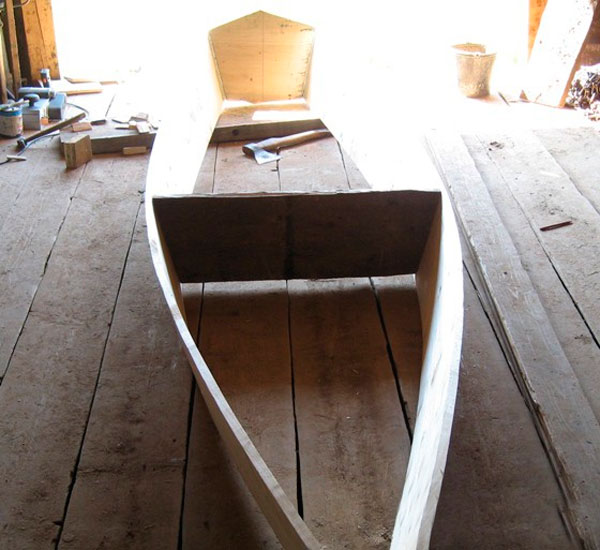 Пошаговая инструкция постройки лодки из досок. самодельная лодка — проекты, чертежи. как построить лодку своими руками. самодельные деревянные лодки: особенности изготовления.