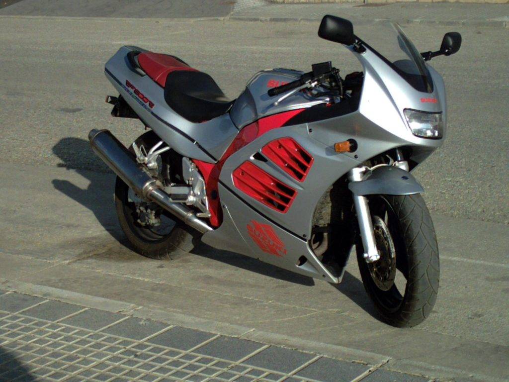 Suzuki rf400 (rf400r, rv400rv): review, history, specs - bikeswiki.com, japanese motorcycle encyclopedia