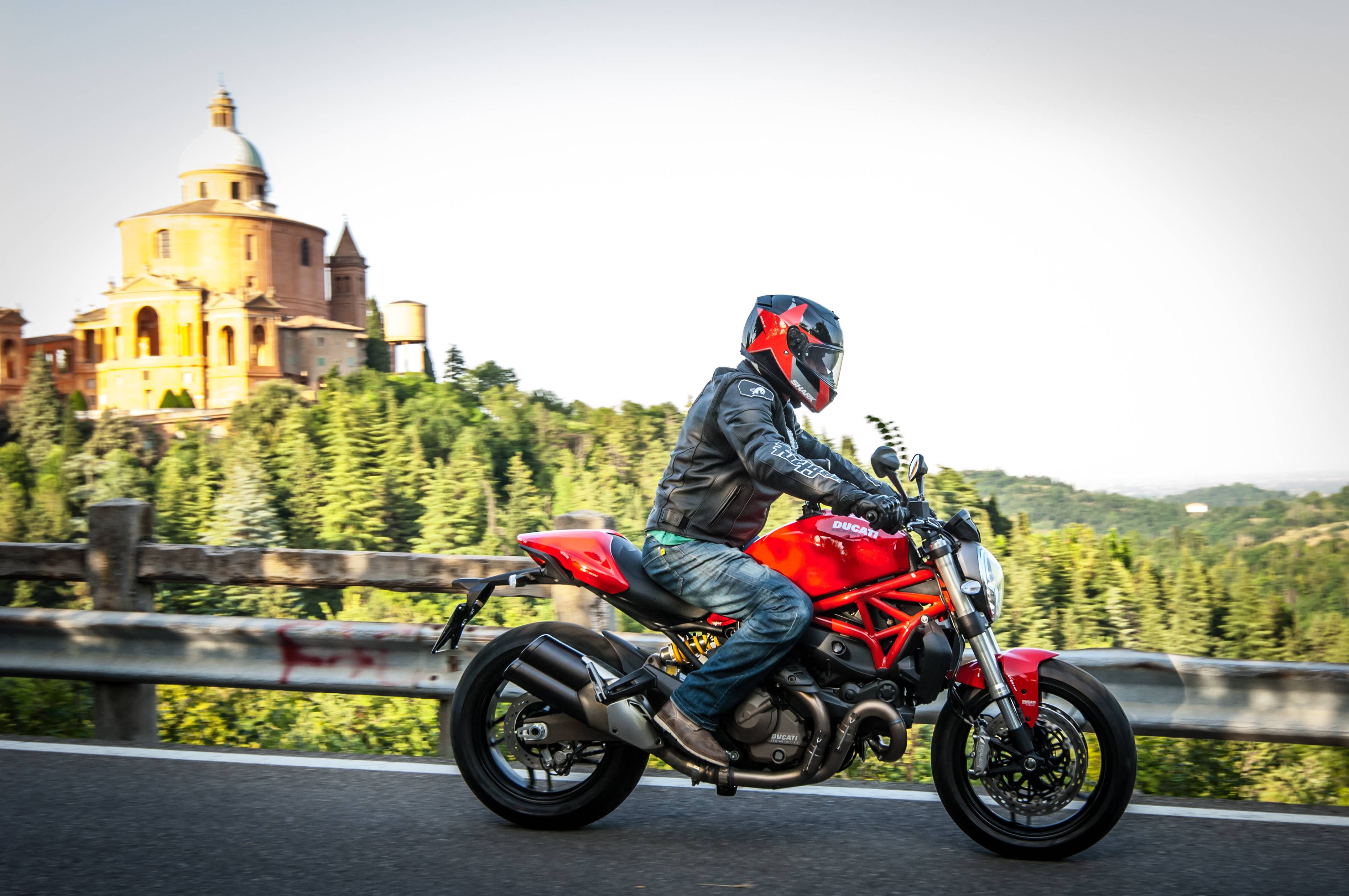 Ducati Monster РѕР±РѕРё