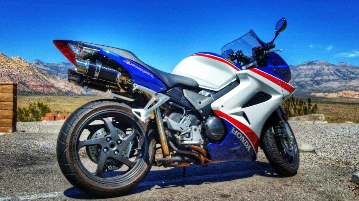 Хонда вфр 800 (honda vfr-800) — технические характеристики, преимущества и общие впечатления от мотоцикла.