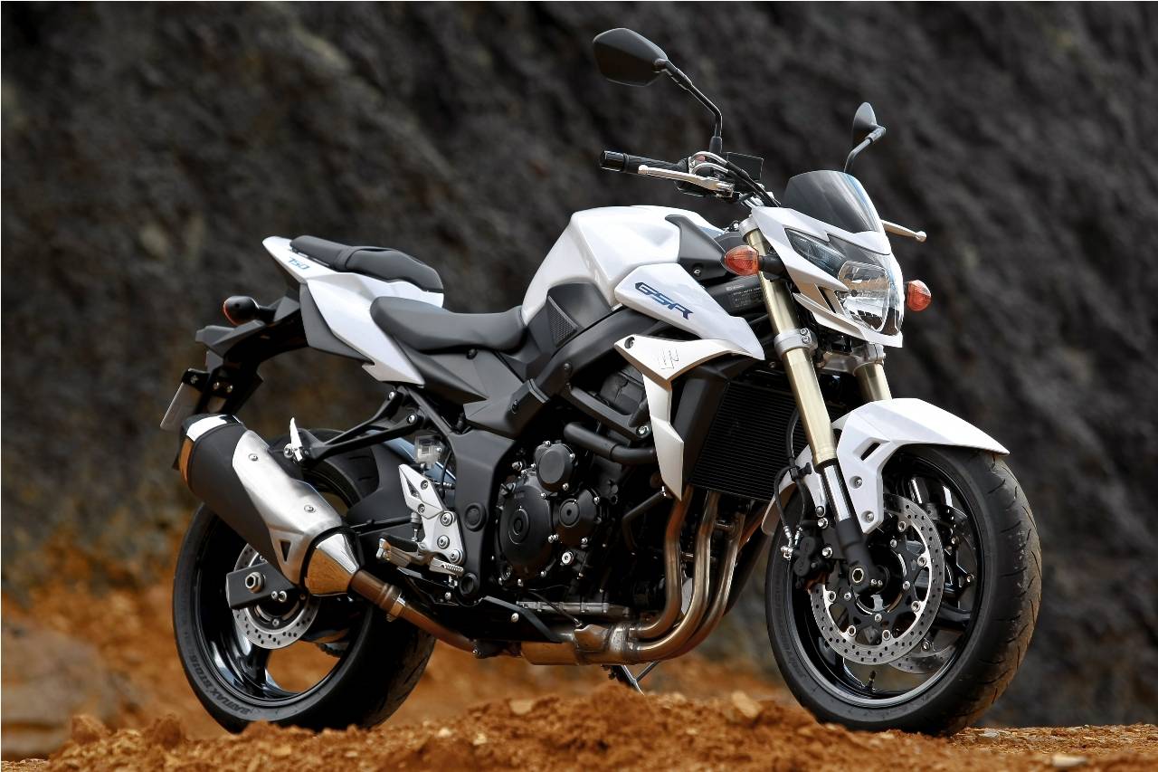 Личный опыт suzuki gsr600 2008