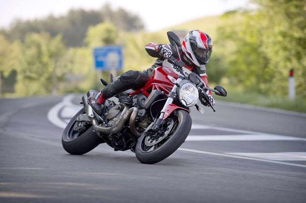 Ducati monster 821 2015