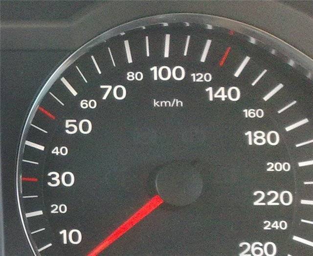 Причины, по которым спидометр занижает истинную скорость автомобиля