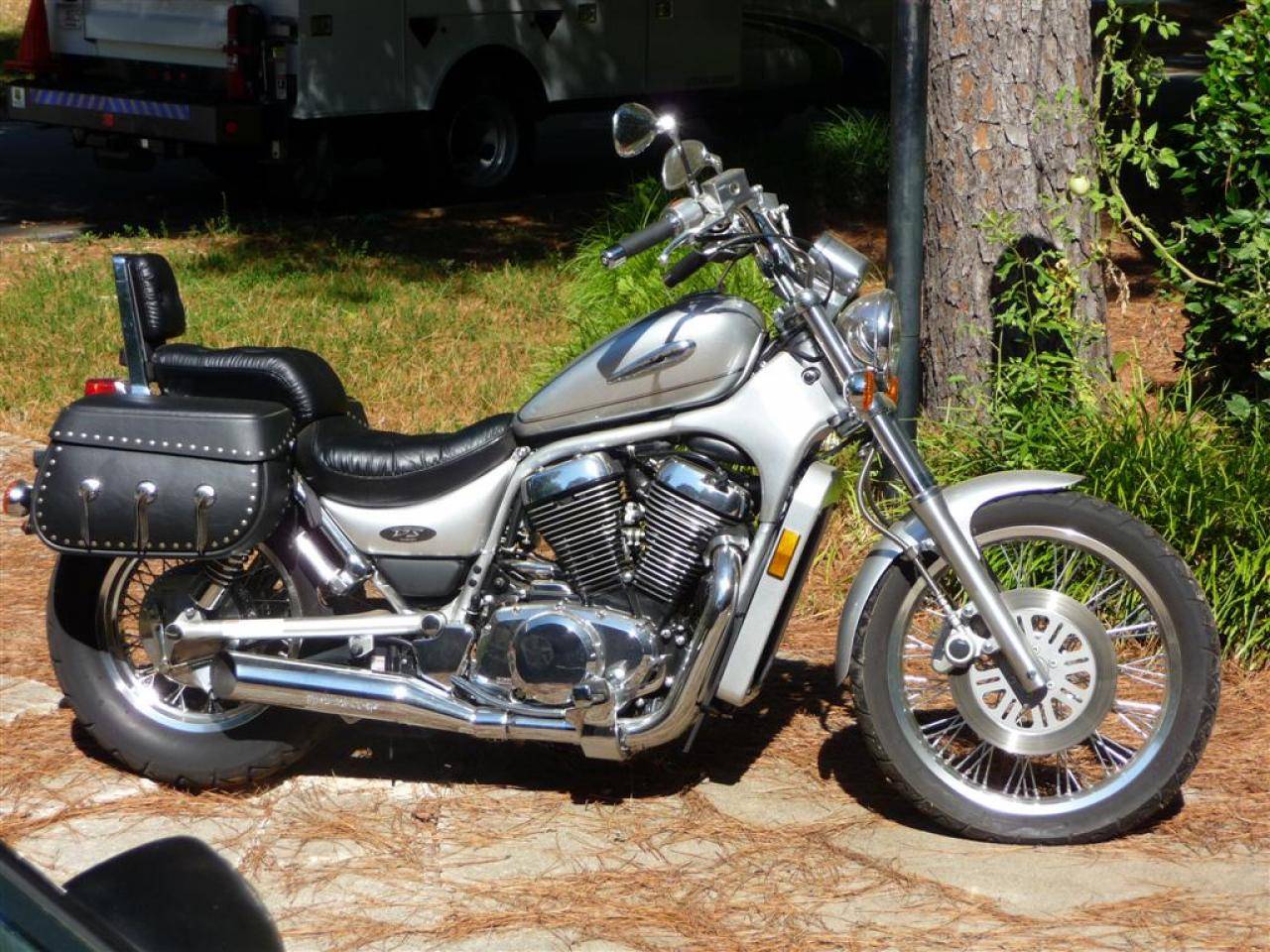 Семейства мотоциклов suzuki intruder, marauder, desperado, boulevard