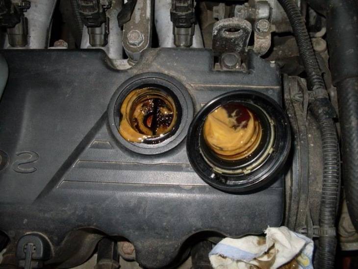 Почему пенится масло в двигателе нового автомобиля?