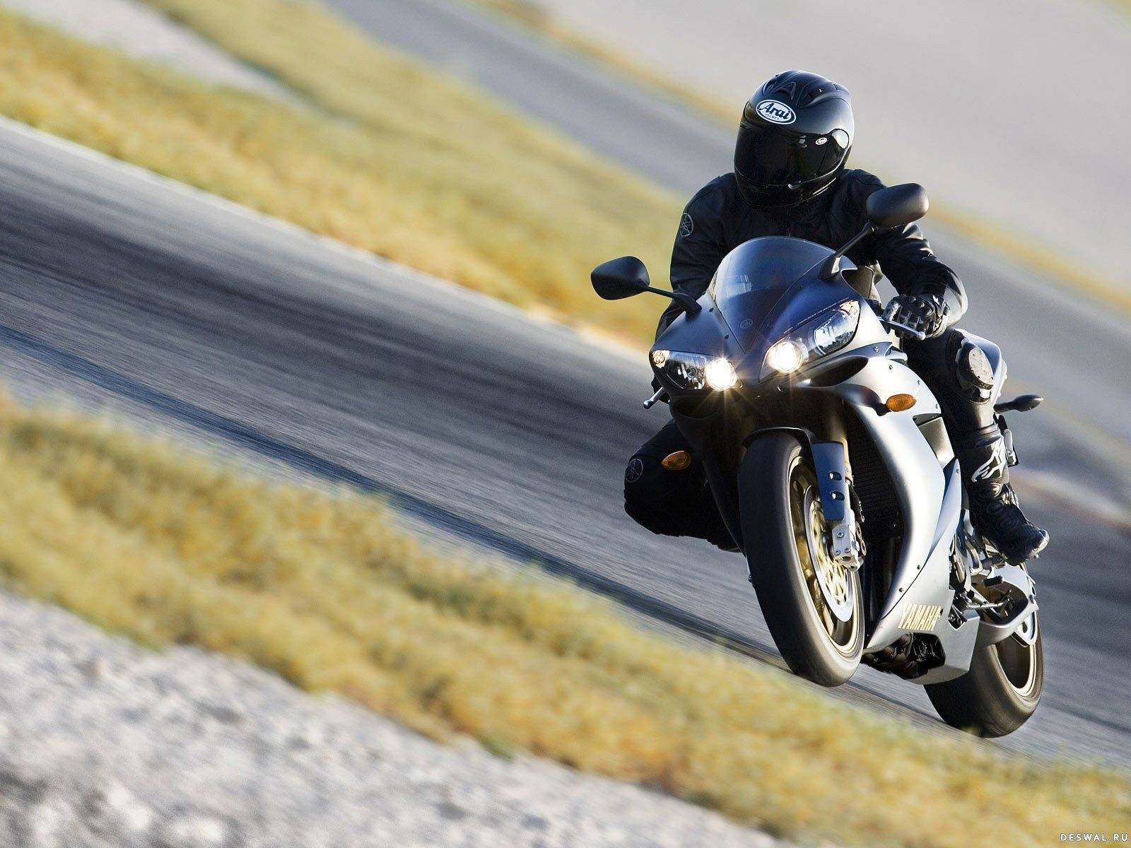 Сравнительный тест supersport 600: honda cbr 600 rr, kawasaki zx-6r, suzuki gsx-r 600, yamaha yzf-r6 — avtotachki