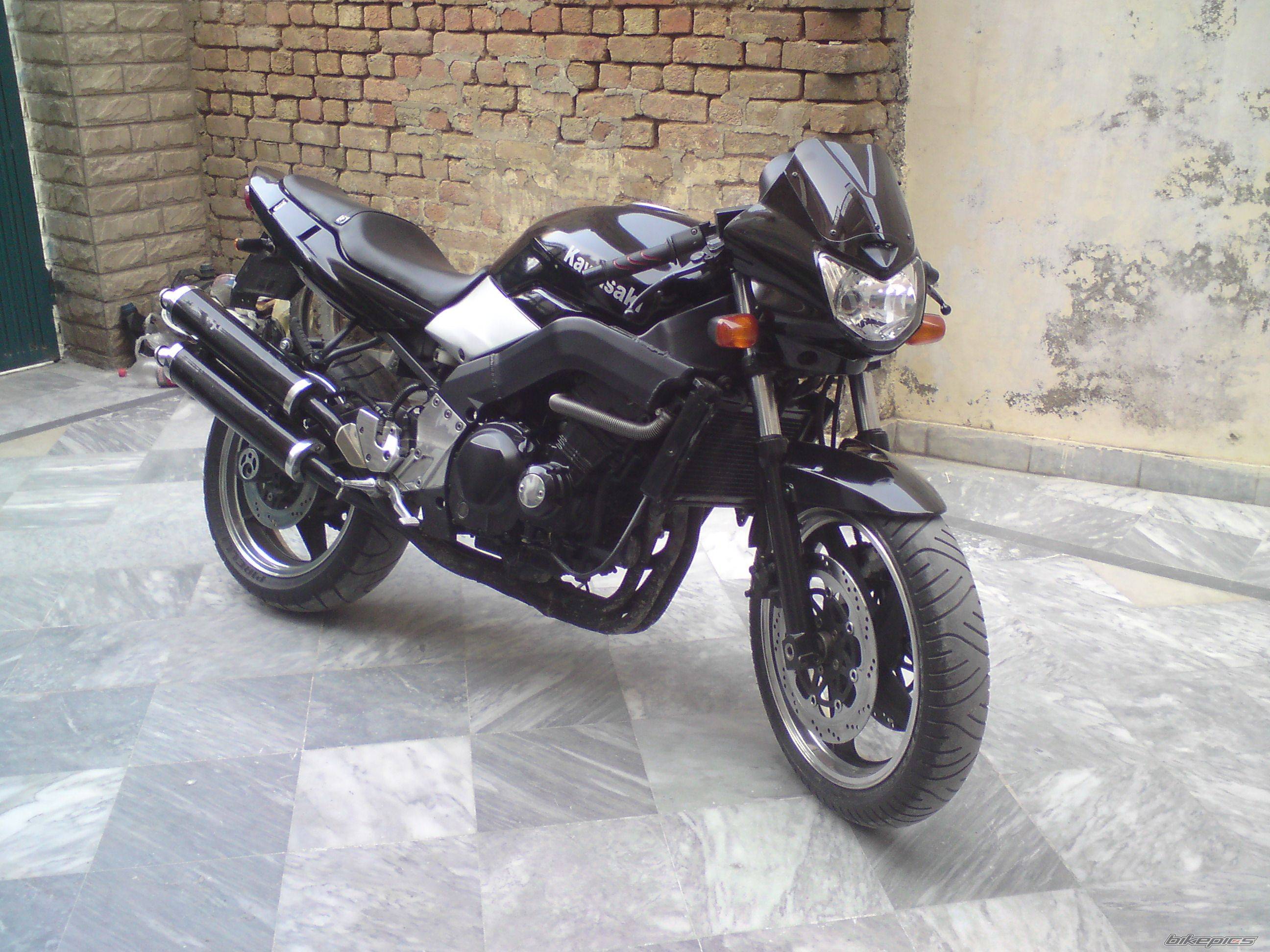 Мотоцикл kawasaki zrx 400: обзор, технические характеристики