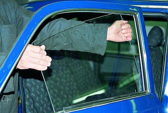 Технология правильной замены лобового стекла автомобиля