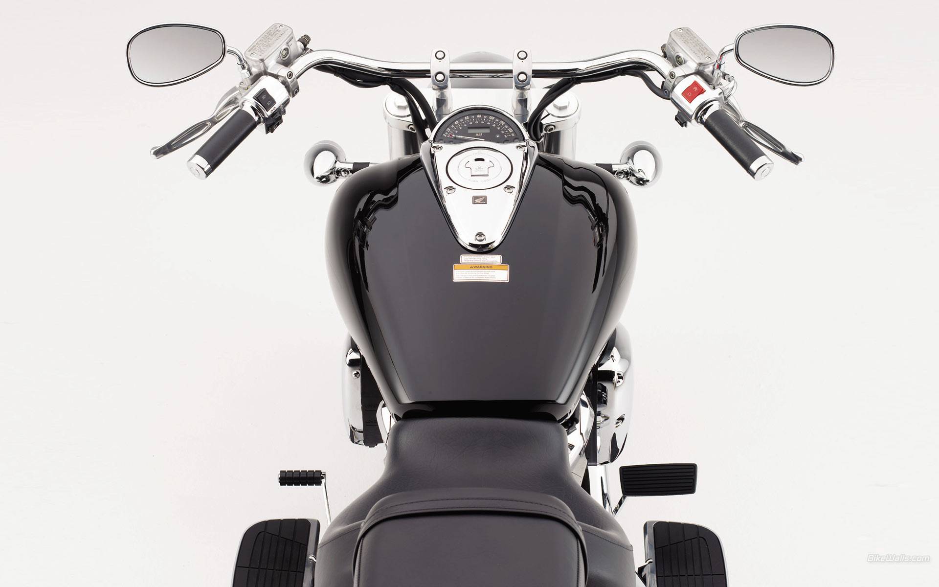 Мотоцикл honda vtx1800 n 2004