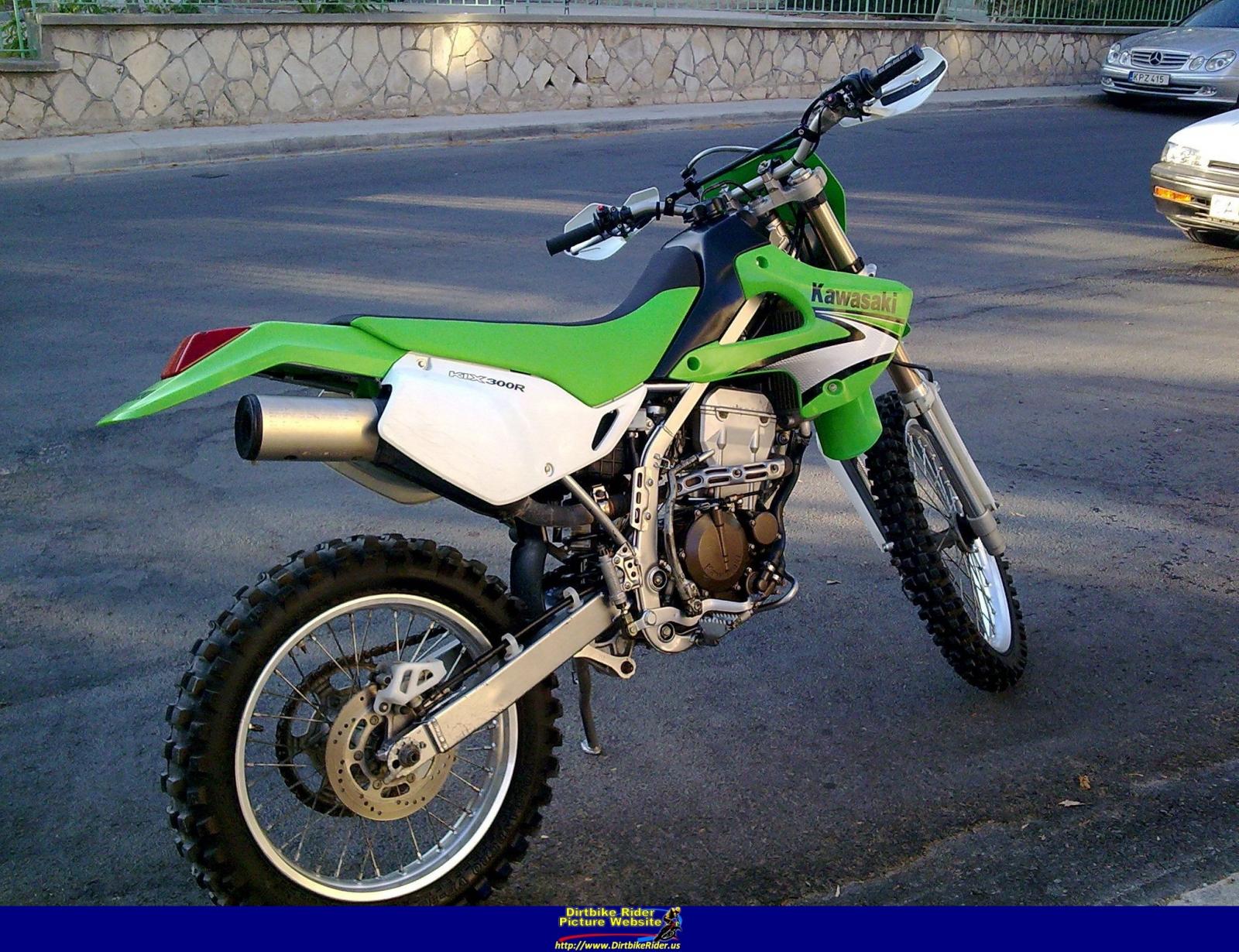 Первый взгляд! трио новых мотоциклов kawasaki klx2021 300 dual-sport