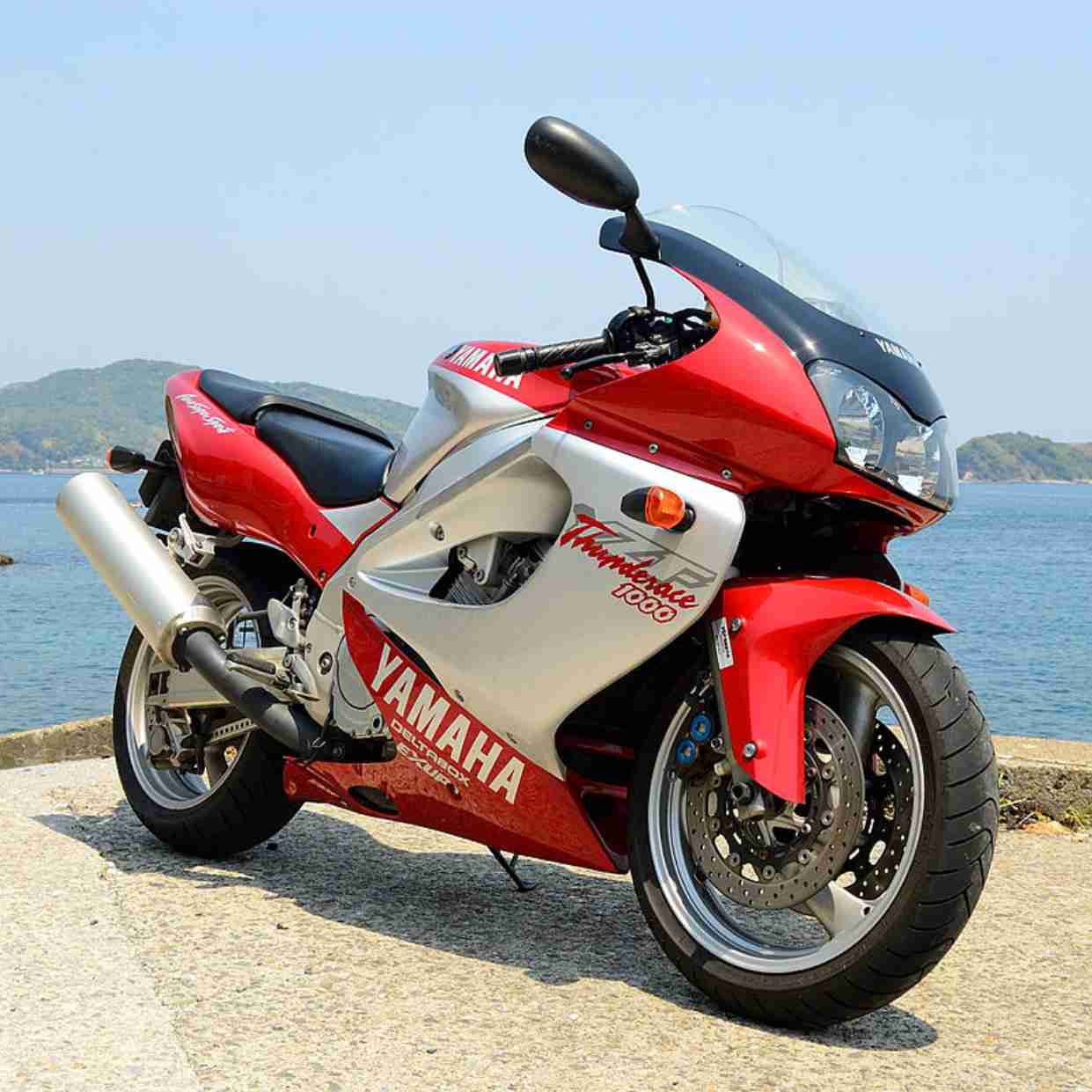 Yamaha yzf 1000 r thunderace - обзор, технические характеристики | mymot - каталог мотоциклов и все объявления об их продаже в одном месте