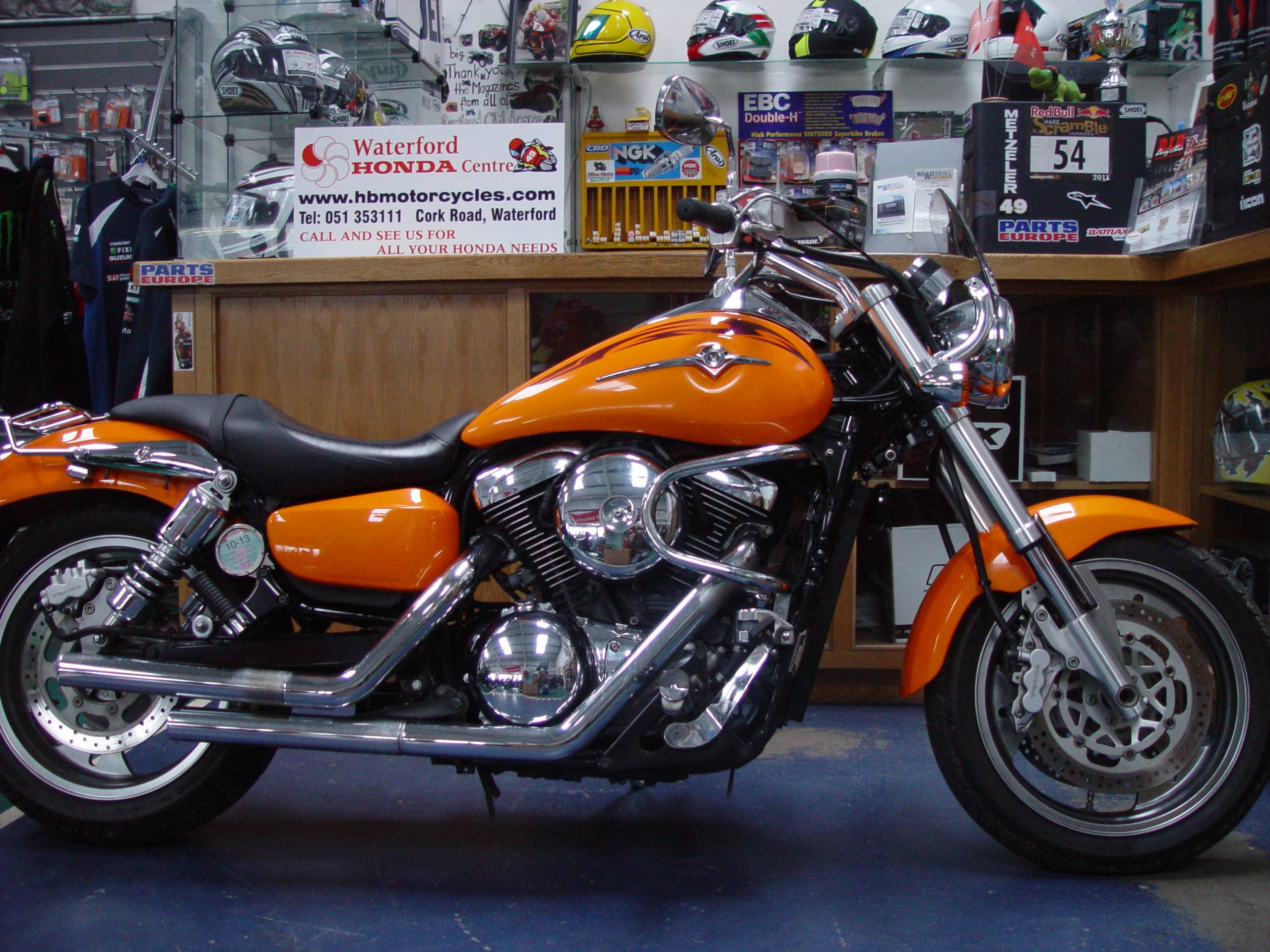 Kawasaki Vulcan 1600 mean Streak