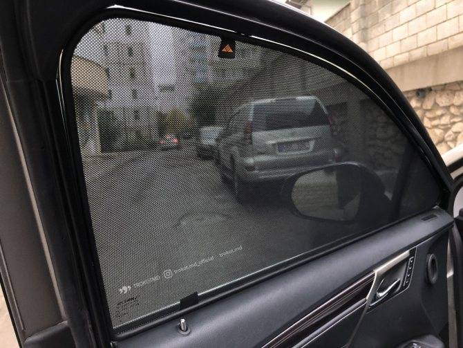 Штраф за шторки на окнах автомобиля в 2019 году