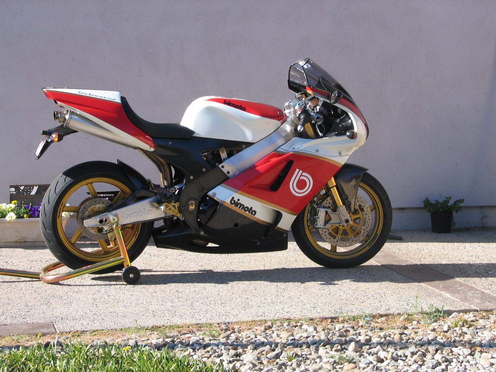 2000 bimota yb11 superleggera 25th anniversary with 1 mile – iconic motorbike auctions