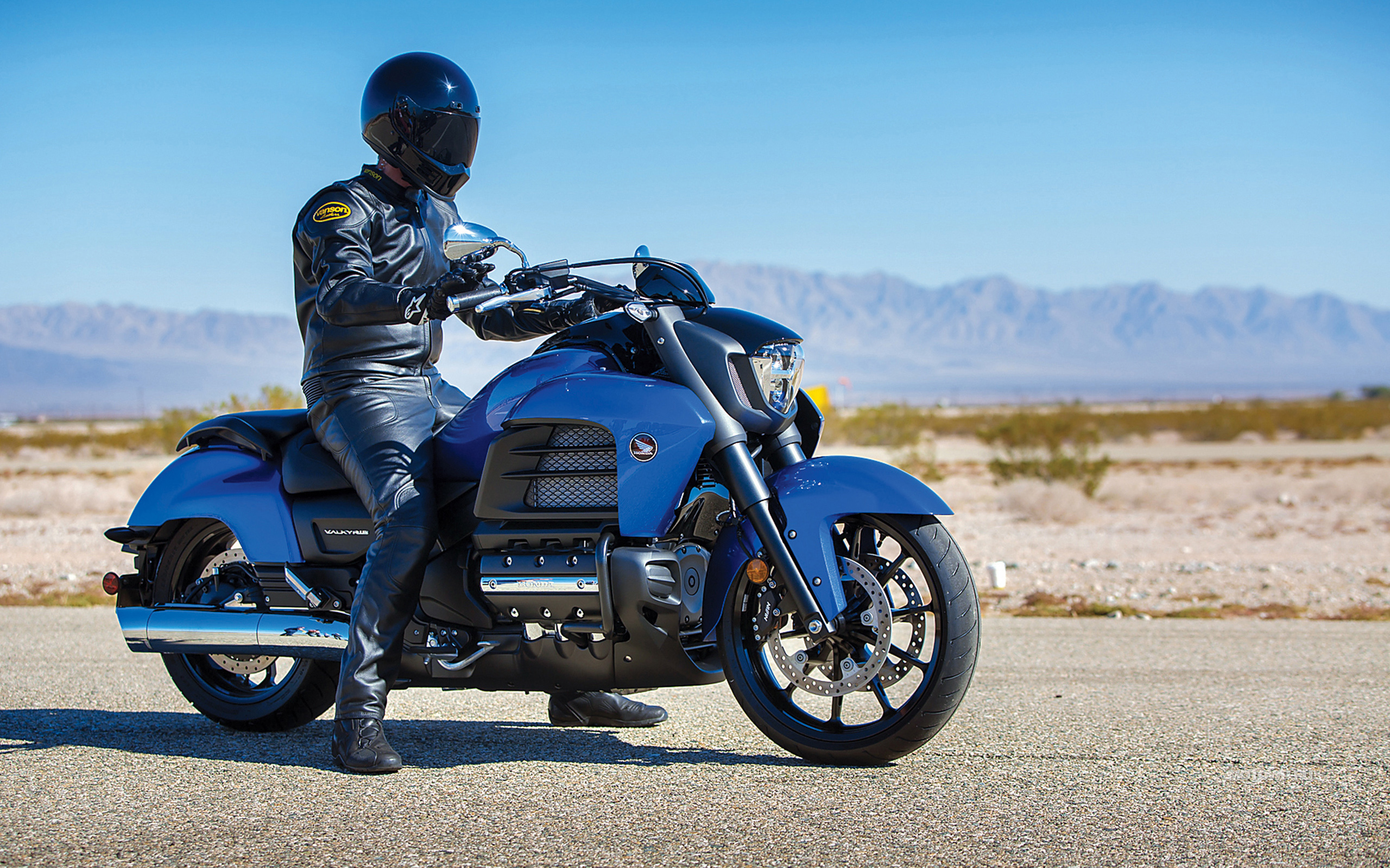 Обзор мотоцикла honda valkyrie 1800 (honda gl1800c f6c valkyrie)