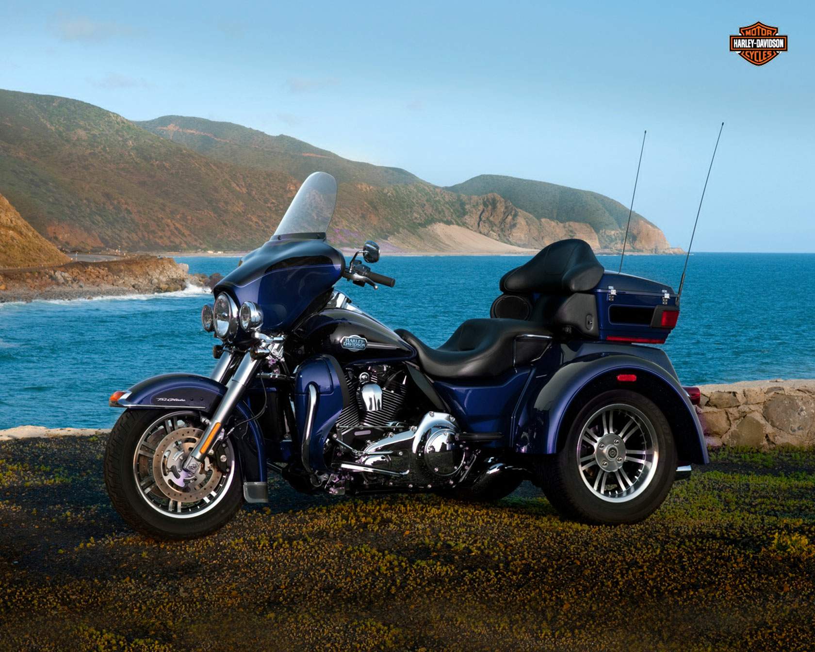 Harley-davidson flhtcutg tri glide ultra - cyclechaos
