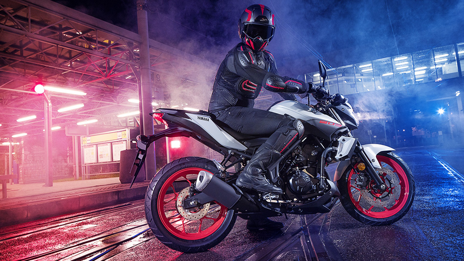 2019 yamaha mt-07 review and test ride | gorollick
