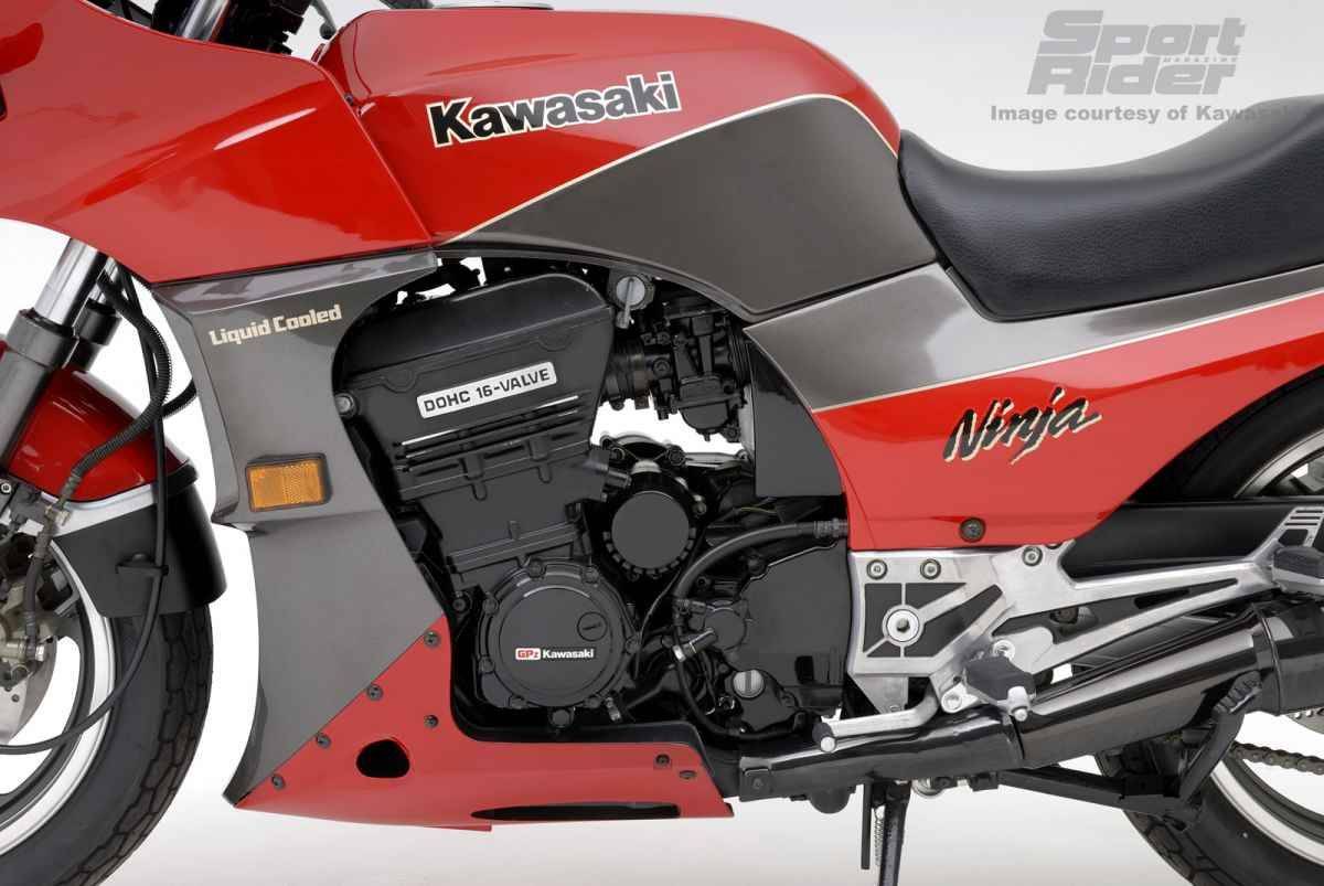 Kawasaki ninja gpz 900 r — самый быстрый и самый производительный мотоцикл своего времени