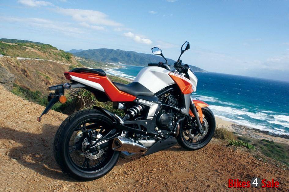 Мотоцикл cf-moto 650nk 2012: объясняем по полочкам