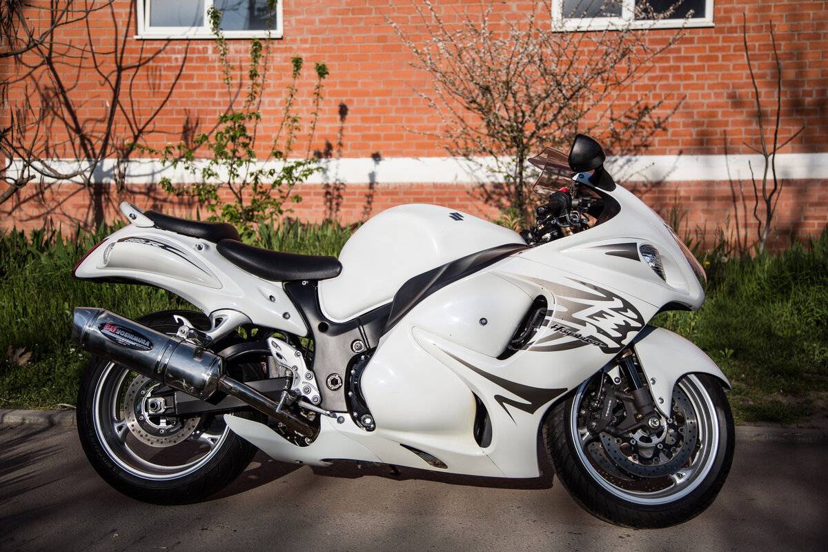 300 4 Suzuki Hayabusa